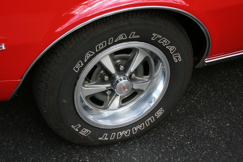 Pontiac (68-4.jpg)